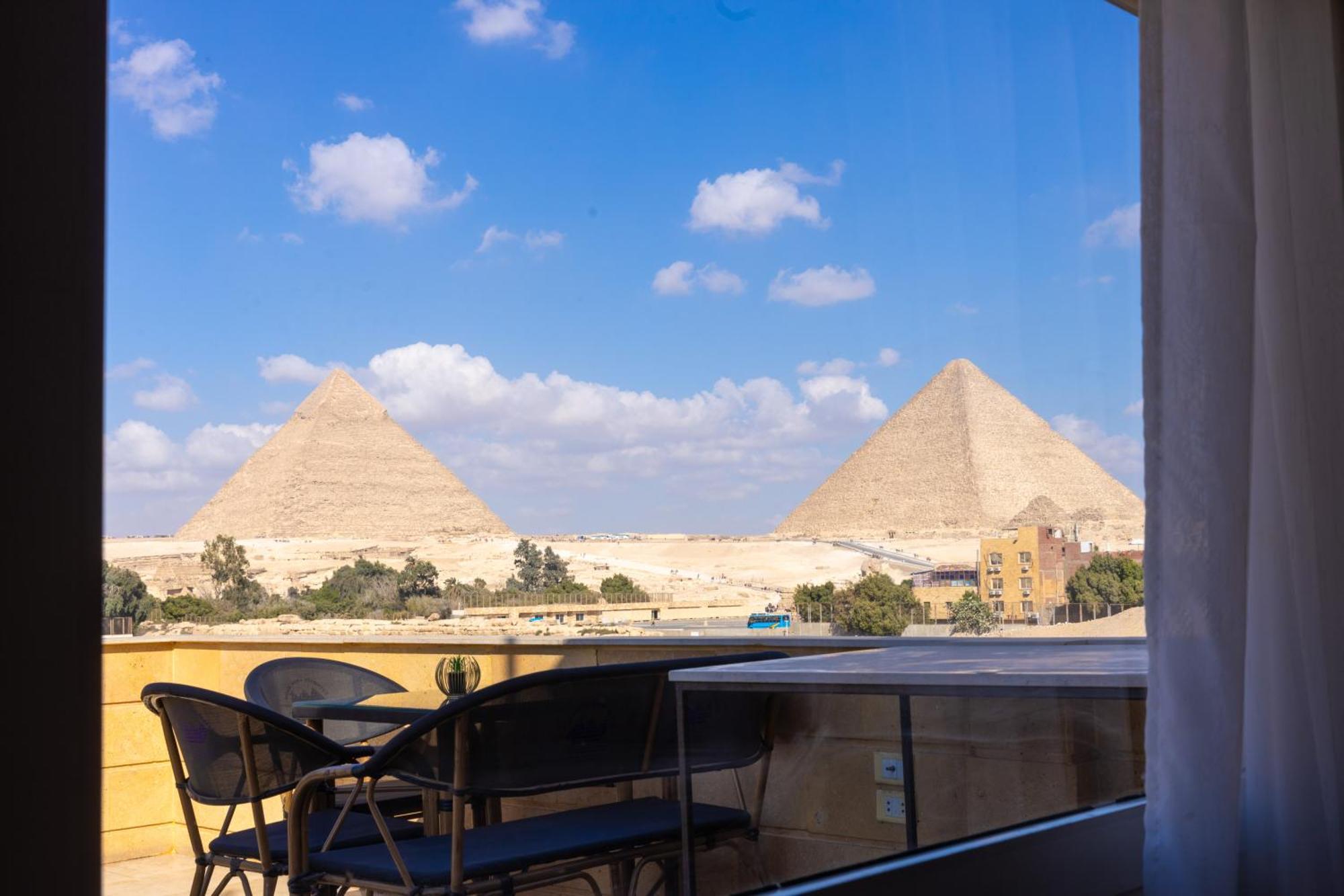 Pyramids Land Palace Kafret el-Gabal المظهر الخارجي الصورة